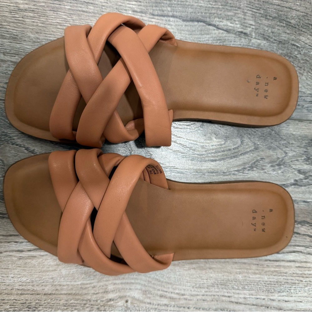 a new day Women's Brown Crisscross Sandals